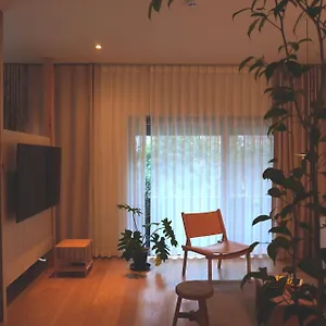 펜션 At Corner & Garden 