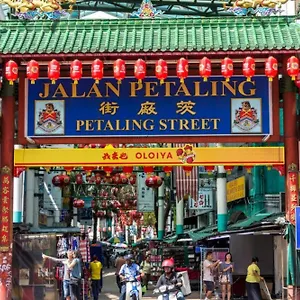 https://swing-pillows-chinatown.kualalumpurs-hotels.com