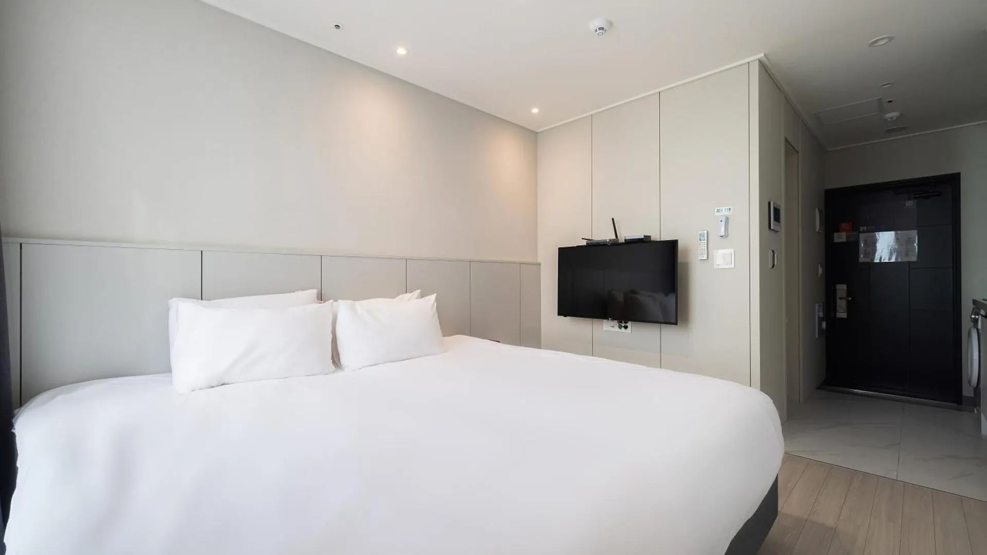 Hotel Ocean Park 9 Incheon 3*,